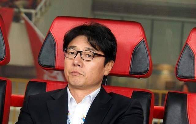 他指出：“当代人每日穿梭于不同媒介时空，信息获取方式高度碎片化，这种‘碎片化’正是时空体验割裂的体现。