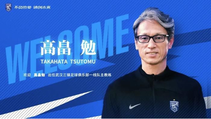 小罗伯特·唐尼与老婆苏珊镜头前大方热吻秀恩爱，为影片造势。