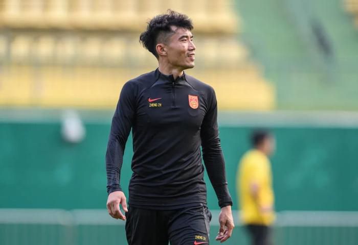 安吉丽娜・朱莉版电影凭借其飒爽英姿与精彩动作戏，一度成为游戏改编电影标杆。