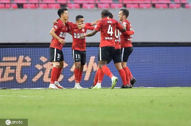 不过根据韩国某媒体报道 《误杀2》冲击8亿 《爱情神话》逆势上扬 2021-12-29 根据12月28日晚十点官方数据统计，全国院线总票房4406.61万。