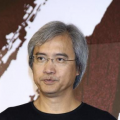 2025-12-05 近日，电影《菜肉馄饨》正式发布了同名电影片尾曲MV，歌曲由深受观众喜爱的上海彩虹室内合唱团倾情献唱，以其一贯温暖真挚的“生活流”风格，用旋律延续银幕外的感动，为影片再添一抹治愈暖意。