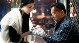 “甜茶”提莫西·拉梅曝度假照 多部新作年底上映 2023-08-21 日前，演员“甜茶”提莫西·查拉梅​发布了自己的最新度假照，只见他坐在水中，头发湿漉漉的，肩膀被太阳晒得通红。