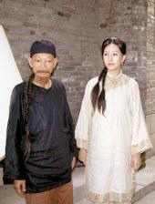 该系列凭借接地气的喜剧元素把热血飙车戏装点得男女通吃、老少皆宜，被众多观众奉为独树一帜的动作喜剧经典。